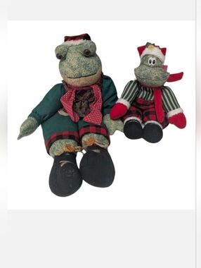 Christmas Holiday Decor Set of 2 Felt Shelf Sitting Frogs